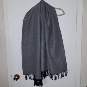 Gucci Cashmere Silk Oversize Wrap Scarf Rich Mom